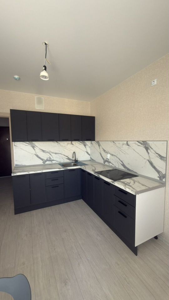 1-комн., 37.5 м², 12/16 этаж, ул. Генерал-лейтенанта Александра Сапрунова, 37