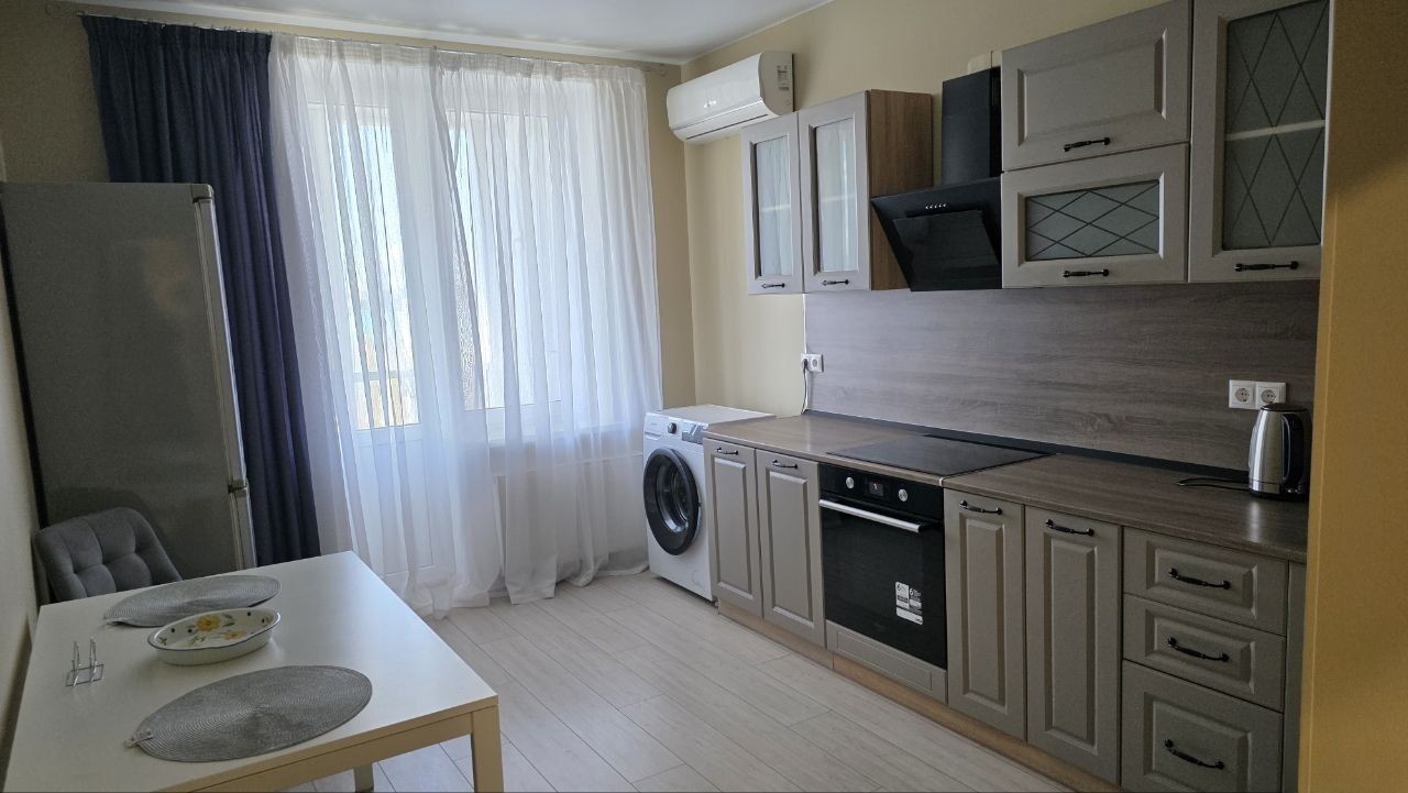 1-комн., 40 м², 10/20 этаж, ул. Александра Покрышкина, 25Ак2