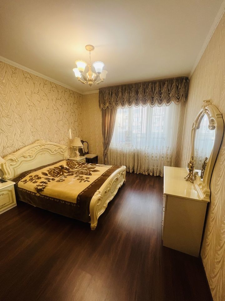 3-комн., 84 м², 9/17 этаж, ул. Александра Покрышкина, 4/4 — фото 3