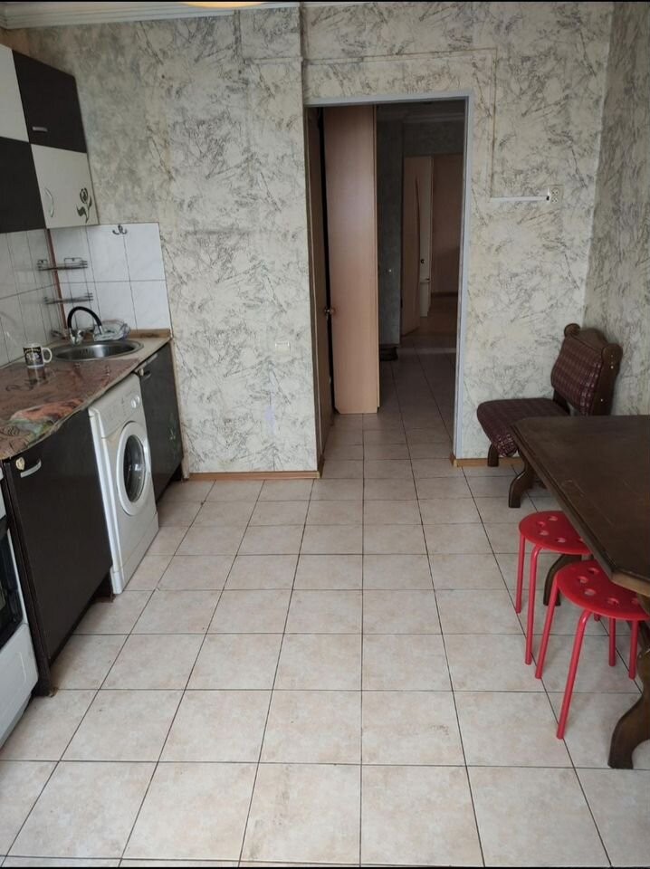 3-комн., 57.4 м², 9/9 этаж, Уральская ул., 113